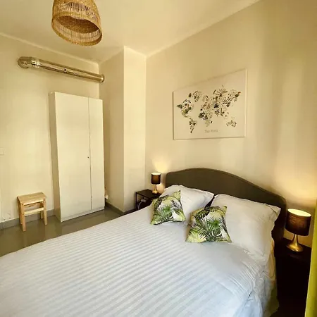 Lovely Bright Cocoon - Hyper Center De *